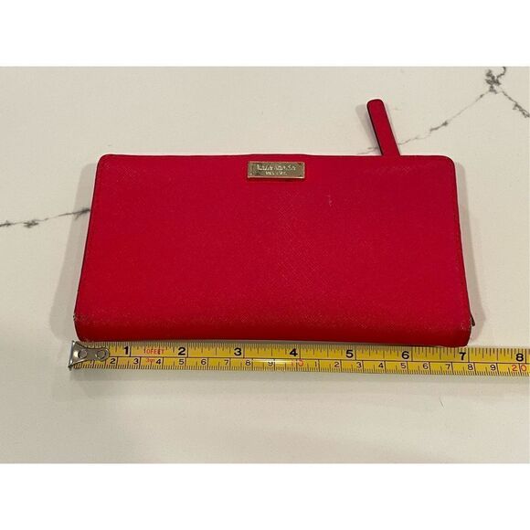 Kate Spade Laurel Way Stacy Wallet Red - Picture 1 of 4